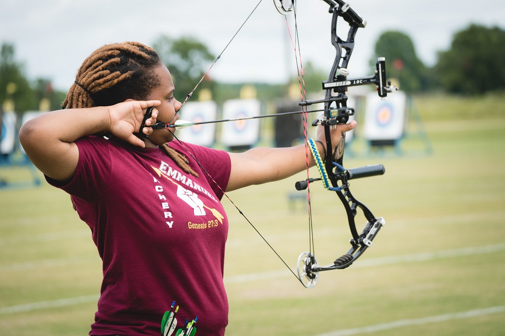 This Is How Athletes Maintain Their Bows