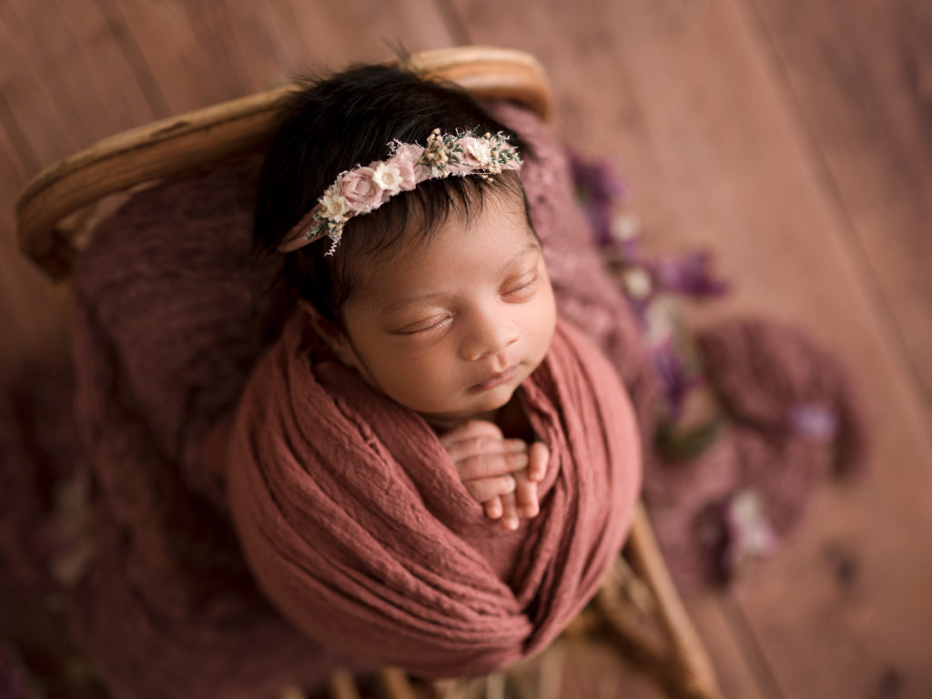 Easy Tips for Photographing Newborns at Home
